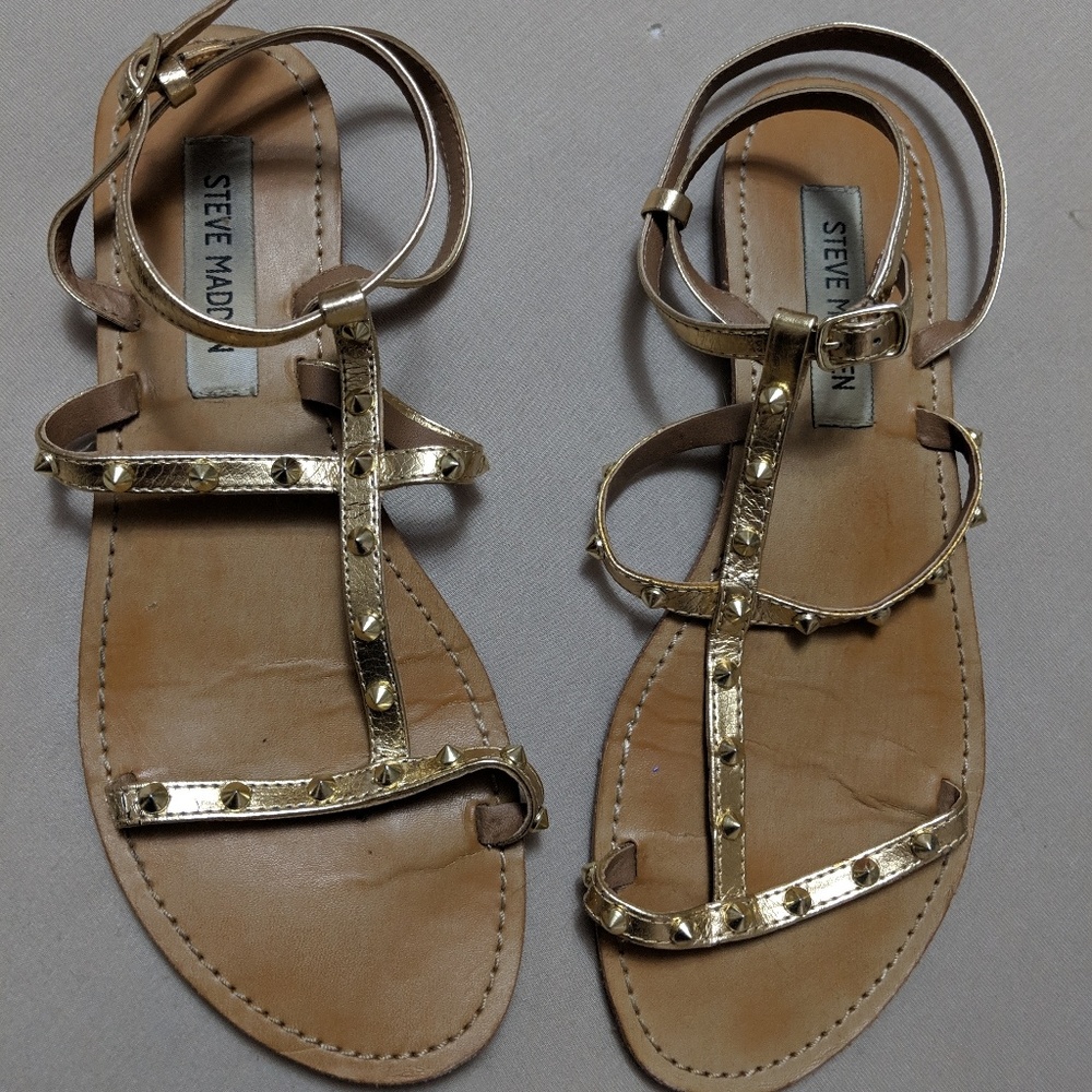 Steve Madden golden spiked sandals